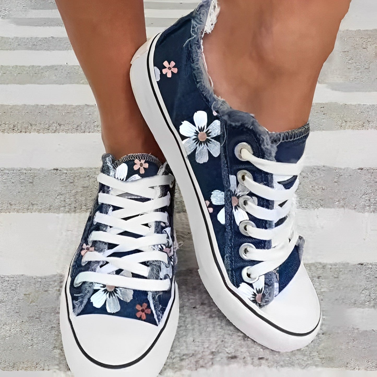 Ivyshape | Women's Sneaker Denim Floral Pattern