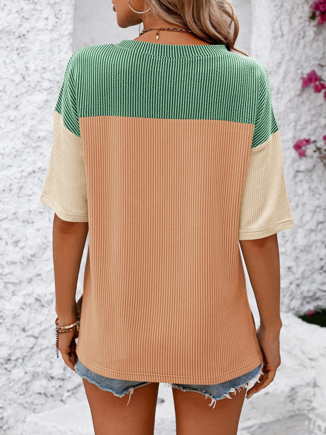 Ivyshape | Round Neck T-Shirt