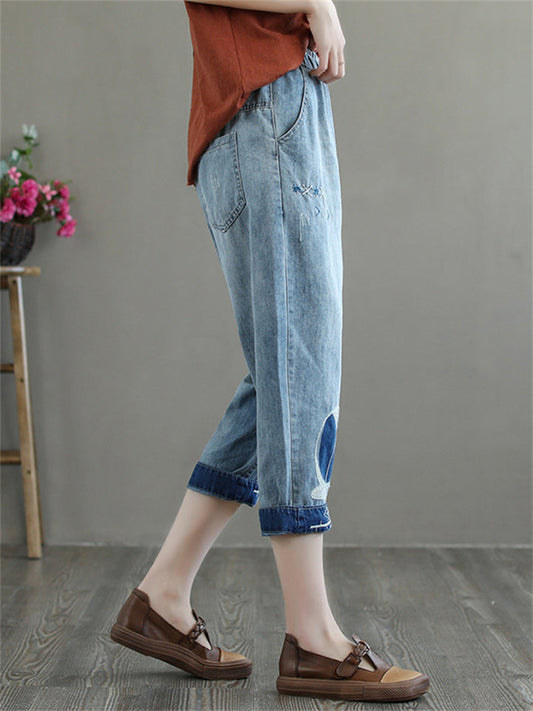 Fish Embroidery Cozy Fit Denim Cropped Pants for Women