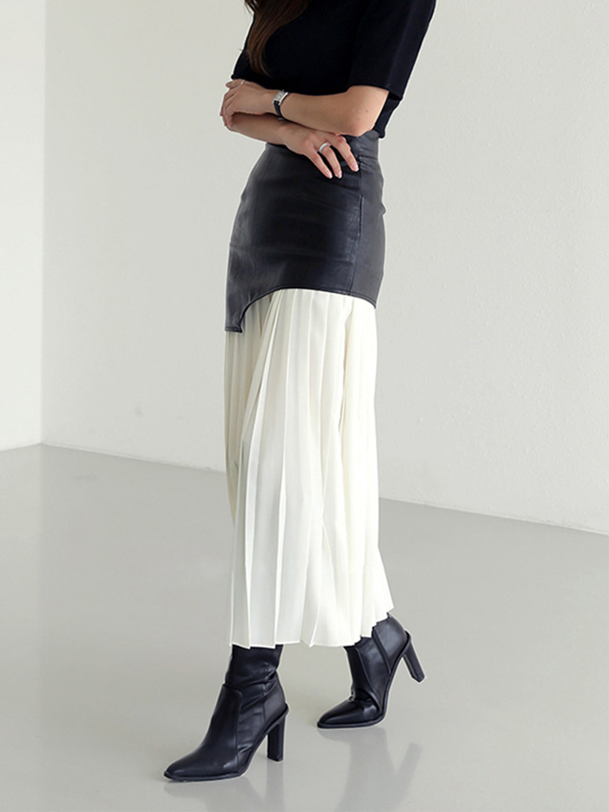 Ivyshape | Women's Artistic Midi Skirt Black And White