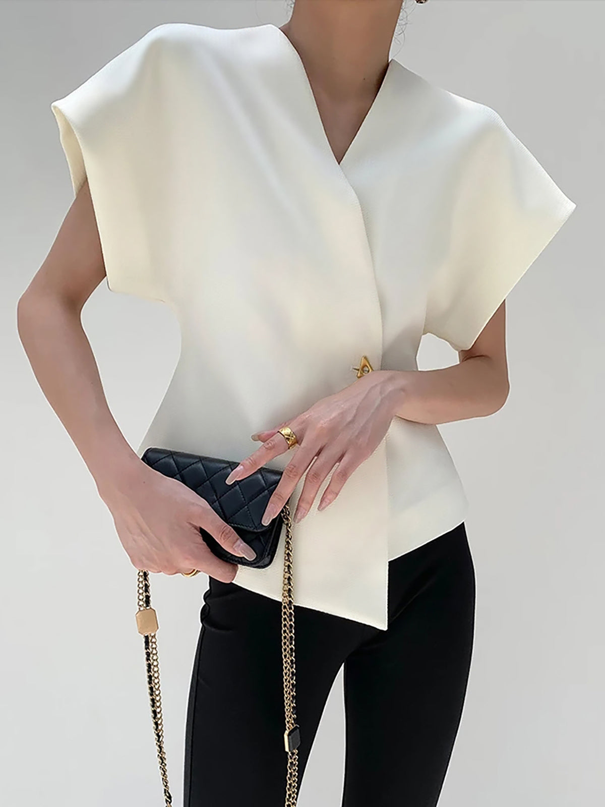 Ivyshape | V-Neck Asymmetric Top