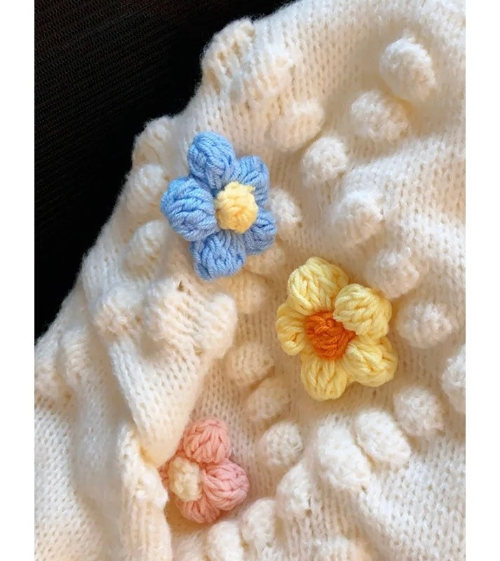 Ivyshape | Woolen Sweater with Flower Detail