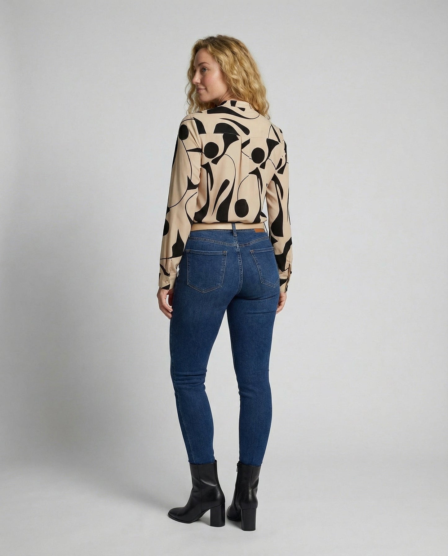 Mimi | Women’s Elegant Comfort Blouse | Soft Relaxed Fit