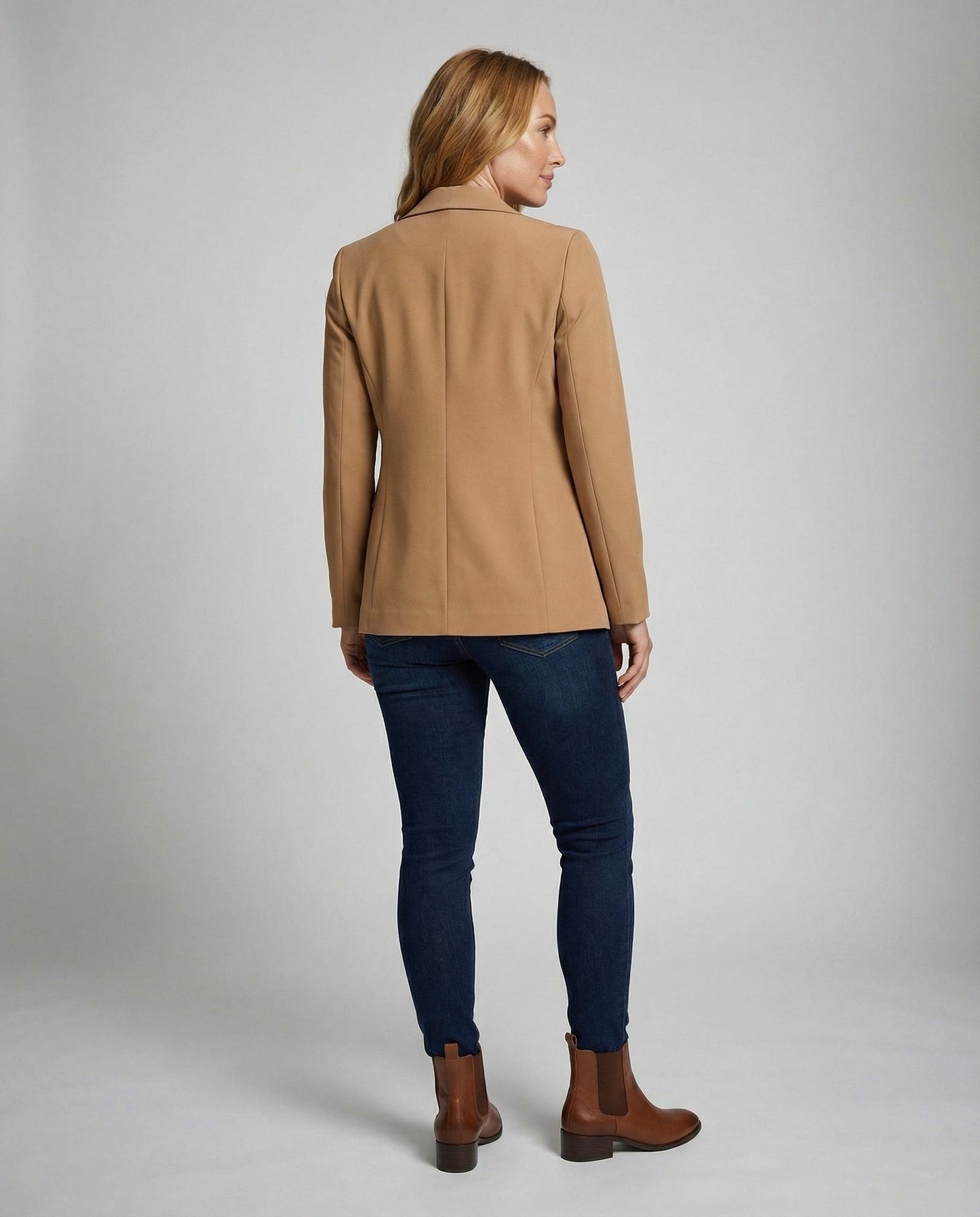 elegant blazer with tailored timeless fit and extended length