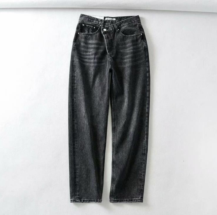 Sleek High Waisted Jeans