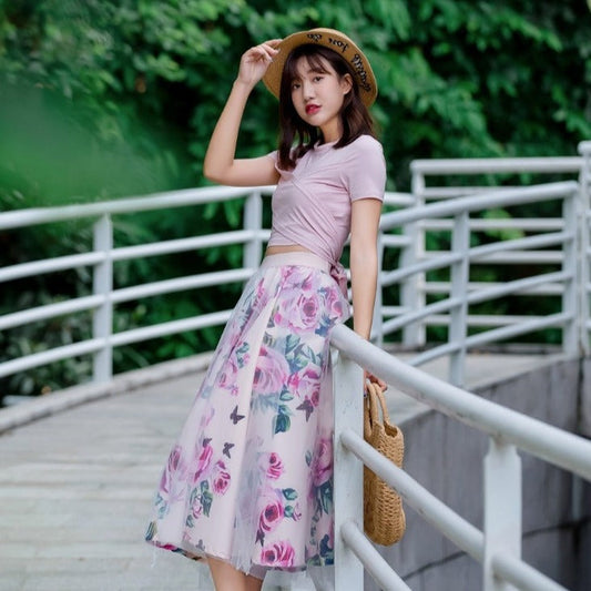 Outfit-Set: Wrap-Style Crop Top With Bowknot + Floral Skirt With Mesh Layer