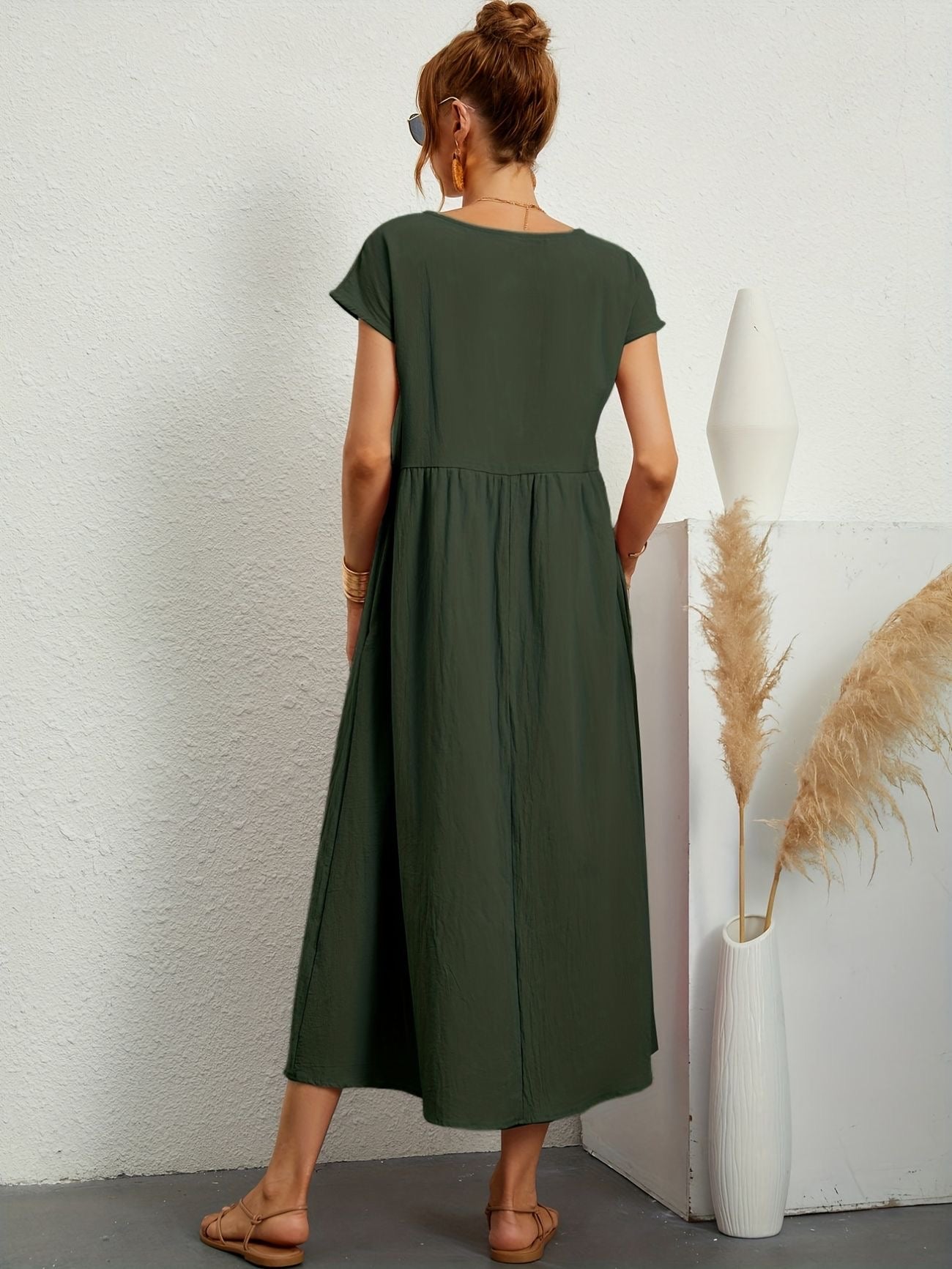 Ivyshape | Camille Dress with Round Neck