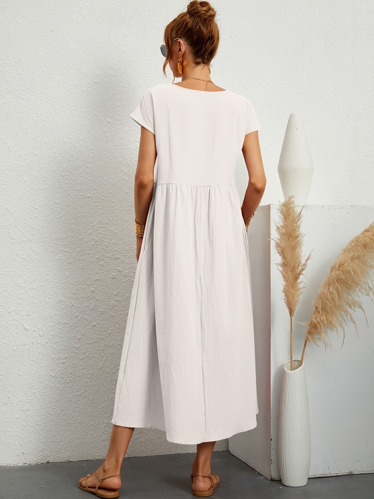 Ivyshape | Camille Dress with Round Neck