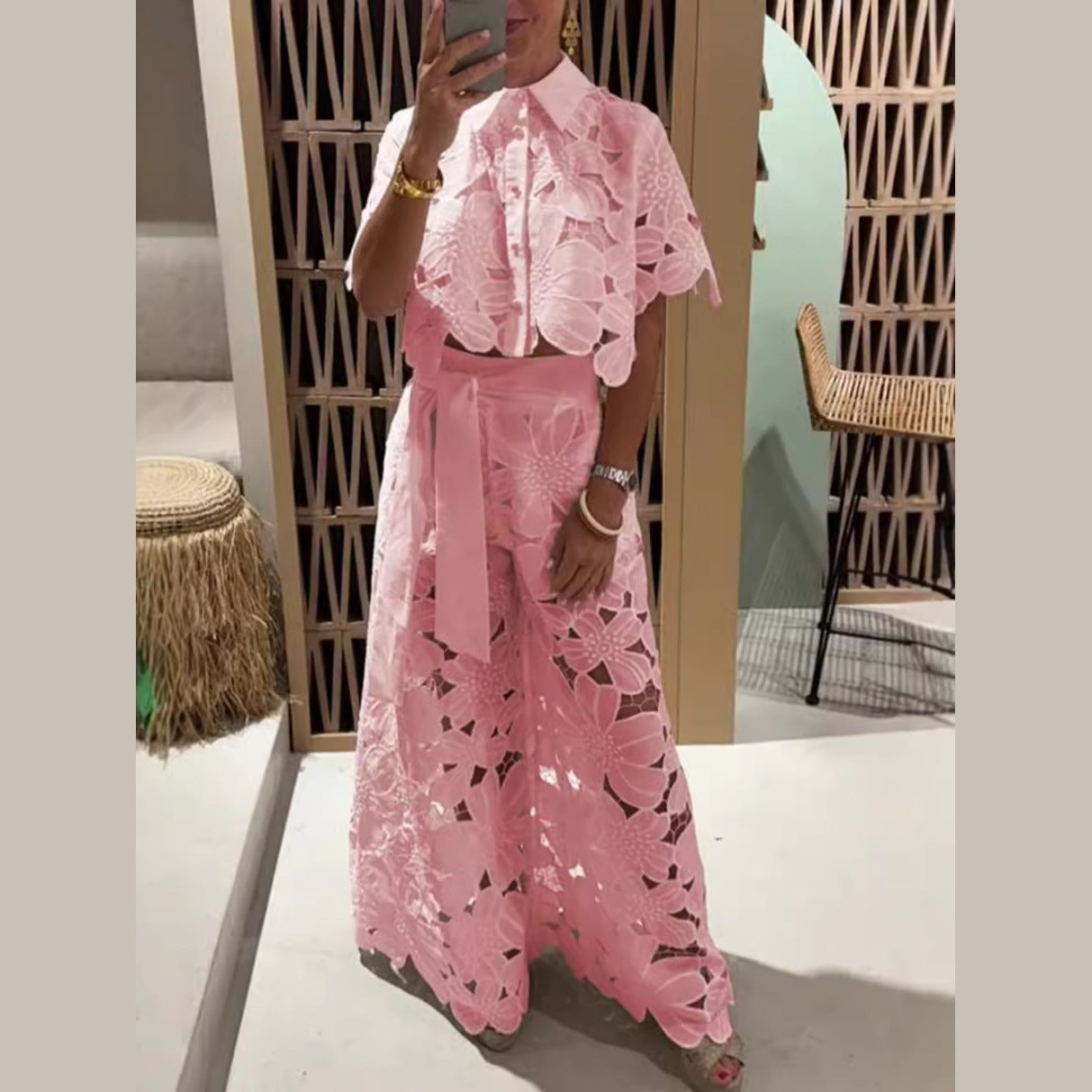 Women Elegant Summer Suit with Floral Lace Overlay Ivyshape