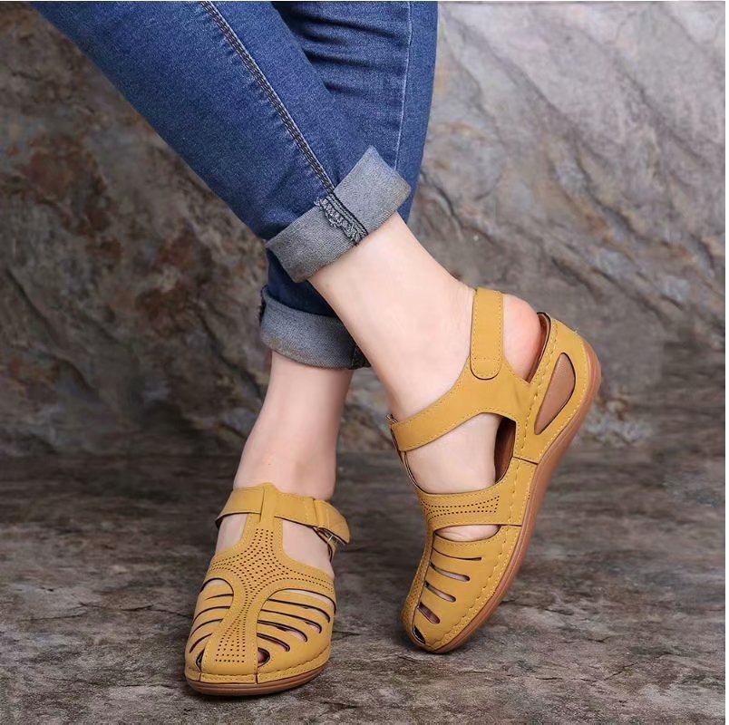Ladies Comfortable Clogs with Breathable Upper Material Structure and Elegant Strap Design Ivyshape