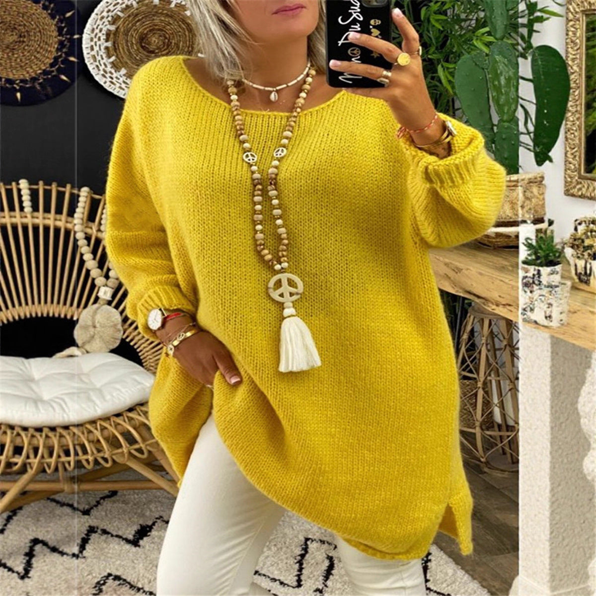 Women's casual long sleeve knitted sweater in oversized style with side slits Ivyshape