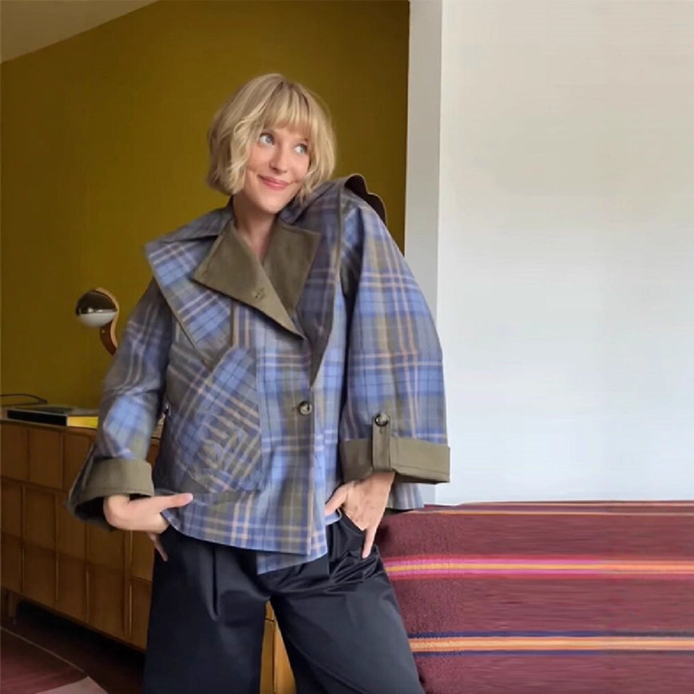 Women Fashionable Jacket with Extraordinary Collar and Unique Design Ivyshape