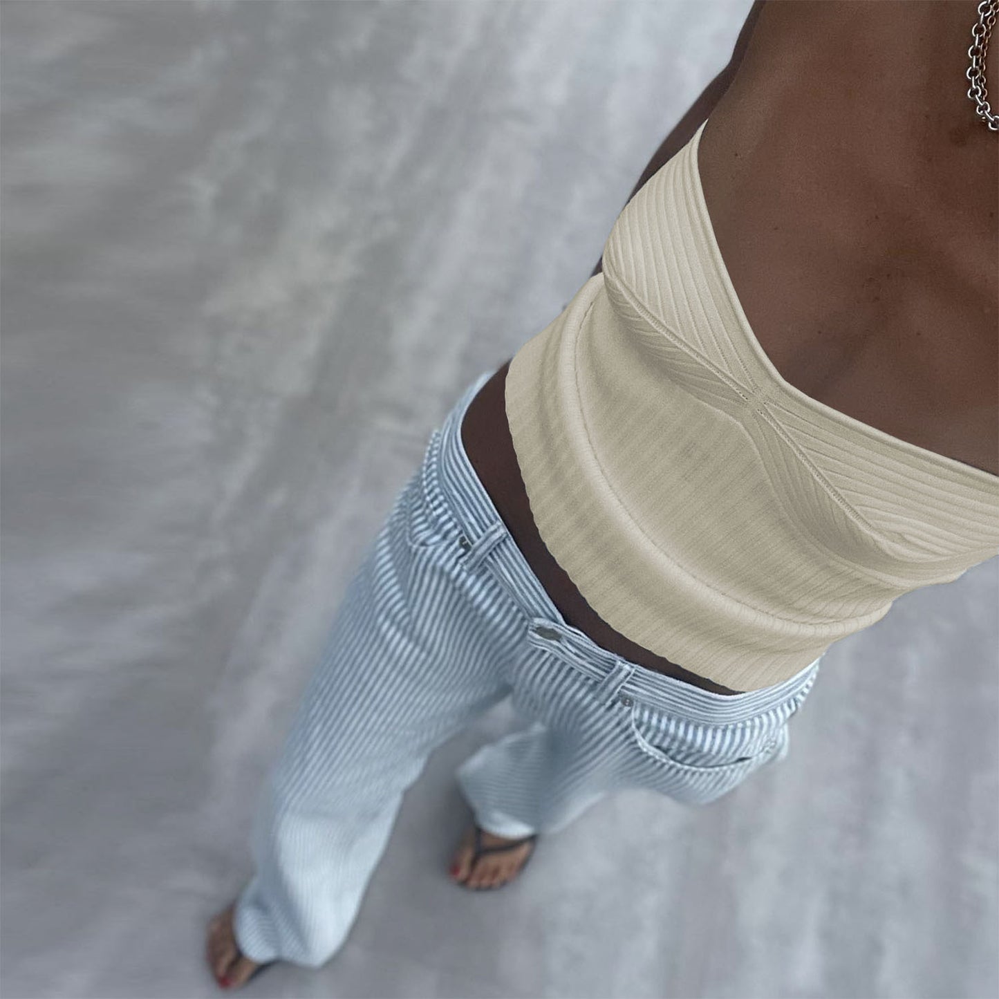 Women's tank top made of textured cotton Ivyshape