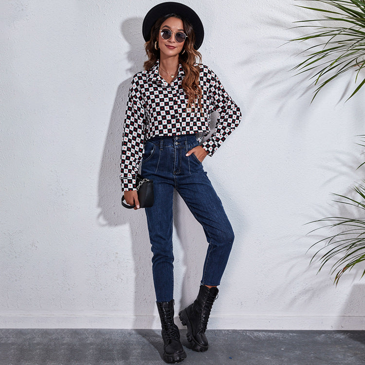 Ladies' Stylish Checkered Blouse with Hearts and Cropped Cut Ivyshape