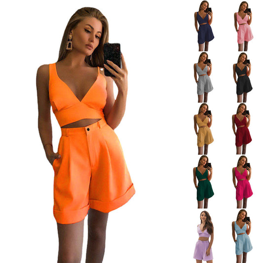 Women's trendy two-piece set with deep V-neck and wide shorts Ivyshape