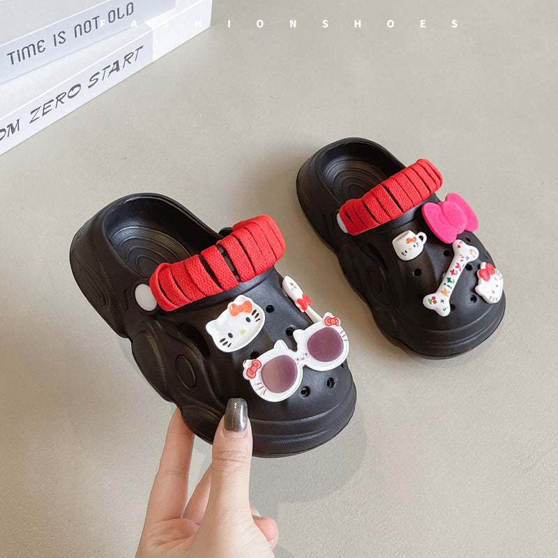 Ladies summer clogs with playful design and elastic strap Ivyshape