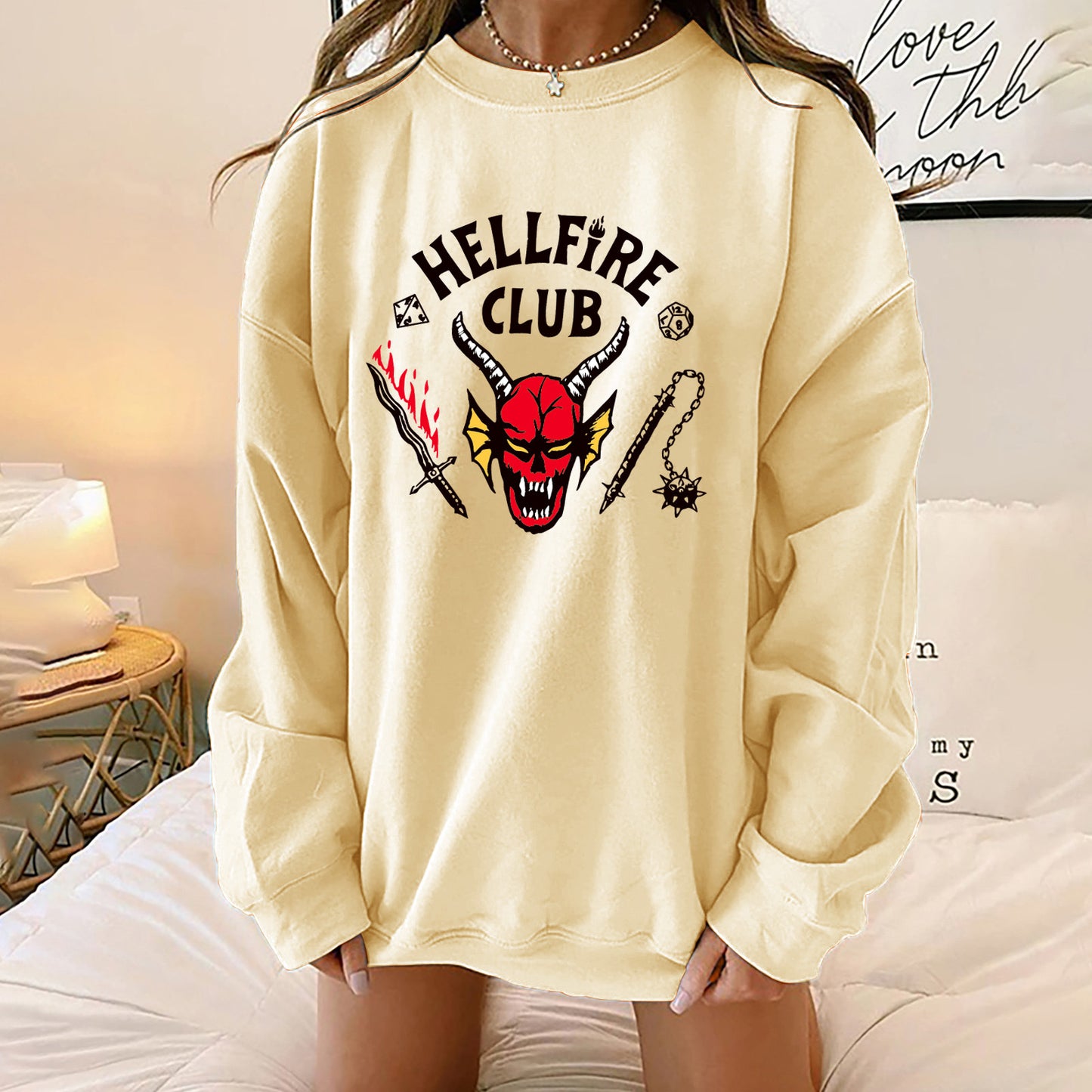 Women's sweatshirt with iconic fantasy motif and oversized cut Ivyshape