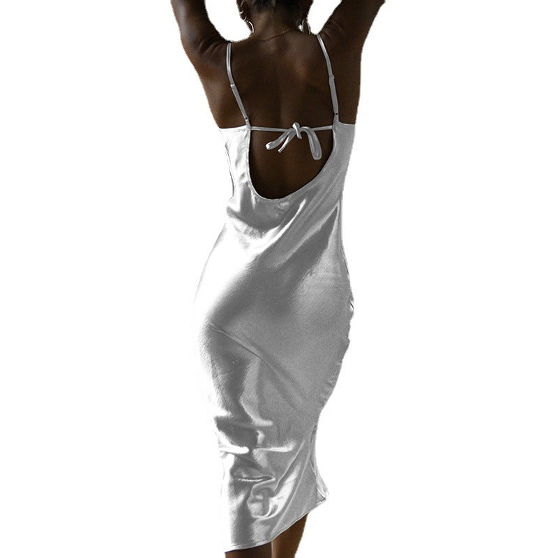 Women Elegant Slip Dress made of Satin with Narrow Straps and Flattering Cut Ivyshape