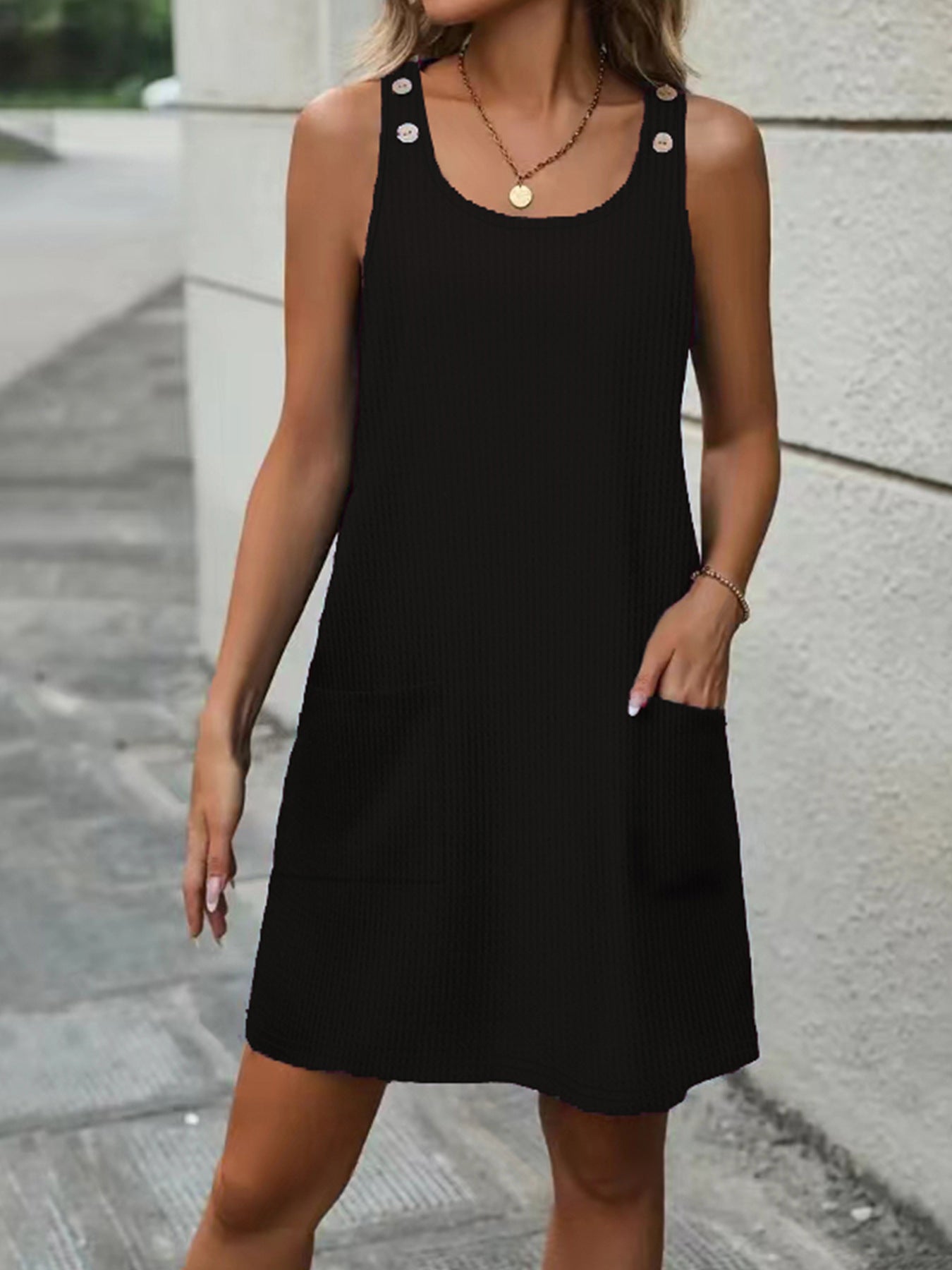 Women's airy tank top dress with practical pockets Ivyshape