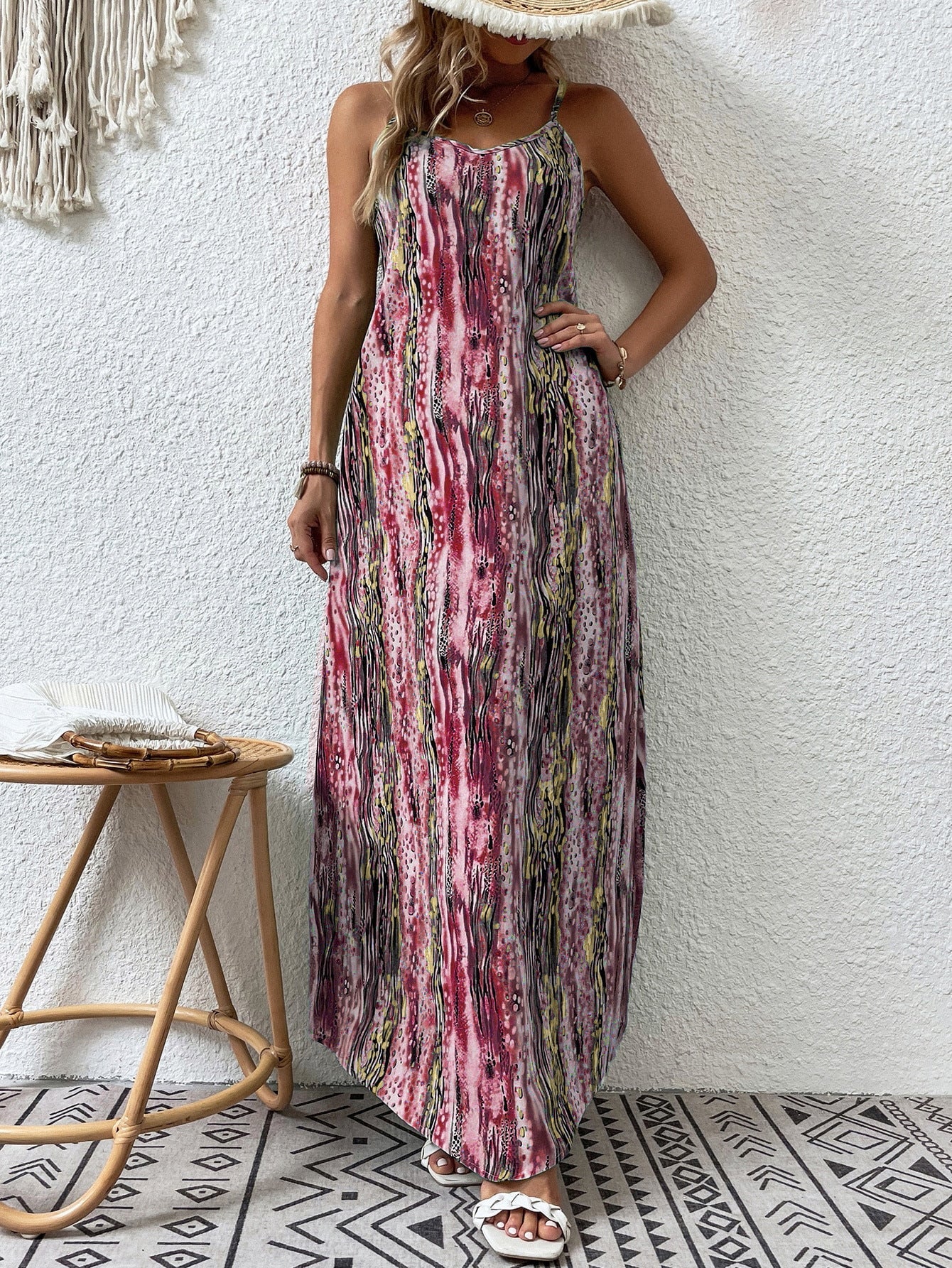 IvyShape | Trendy Printed Spaghetti Strap Dress