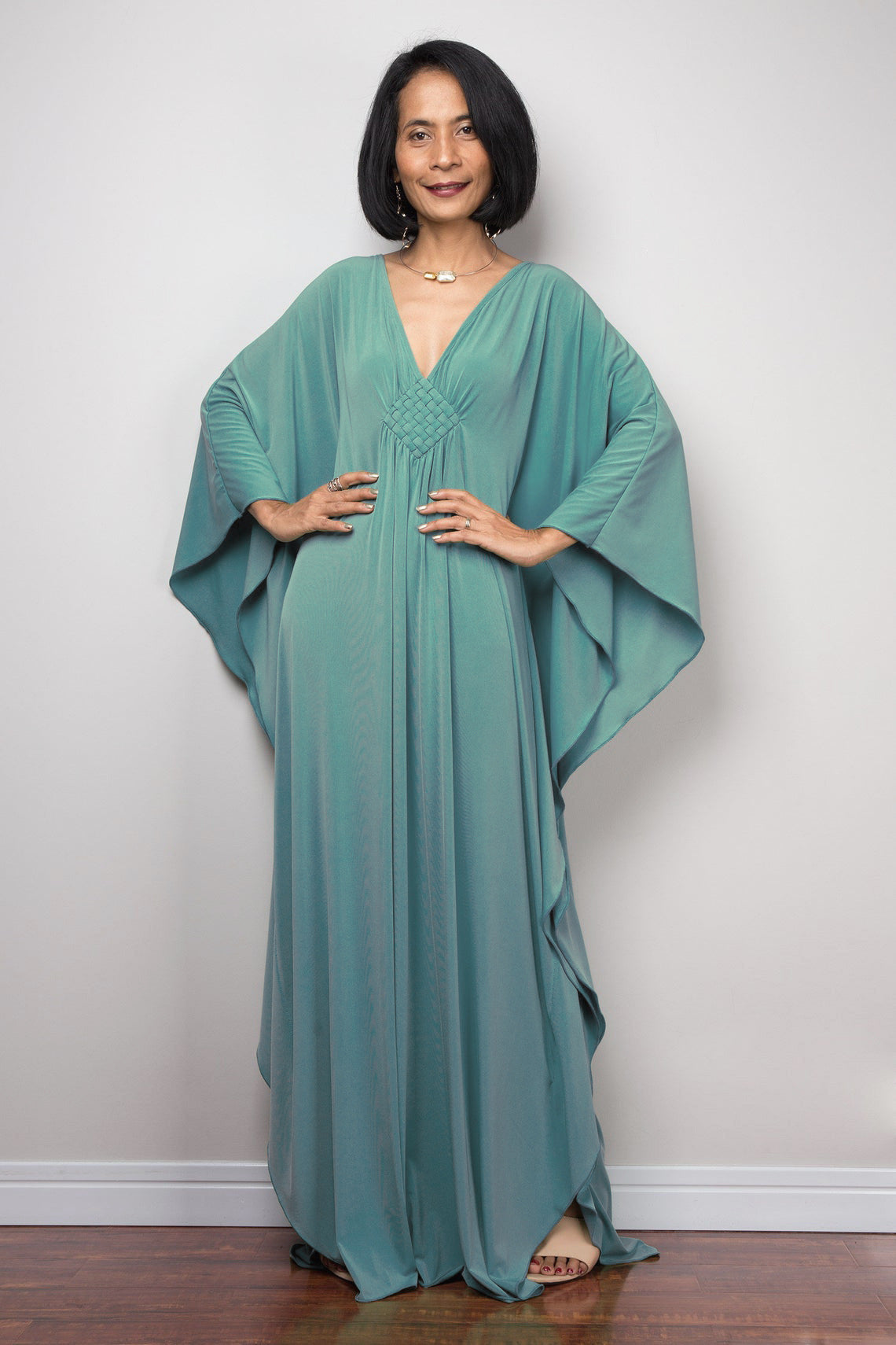 Women's maxi dress with elegant wing sleeves and V-neck Ivyshape