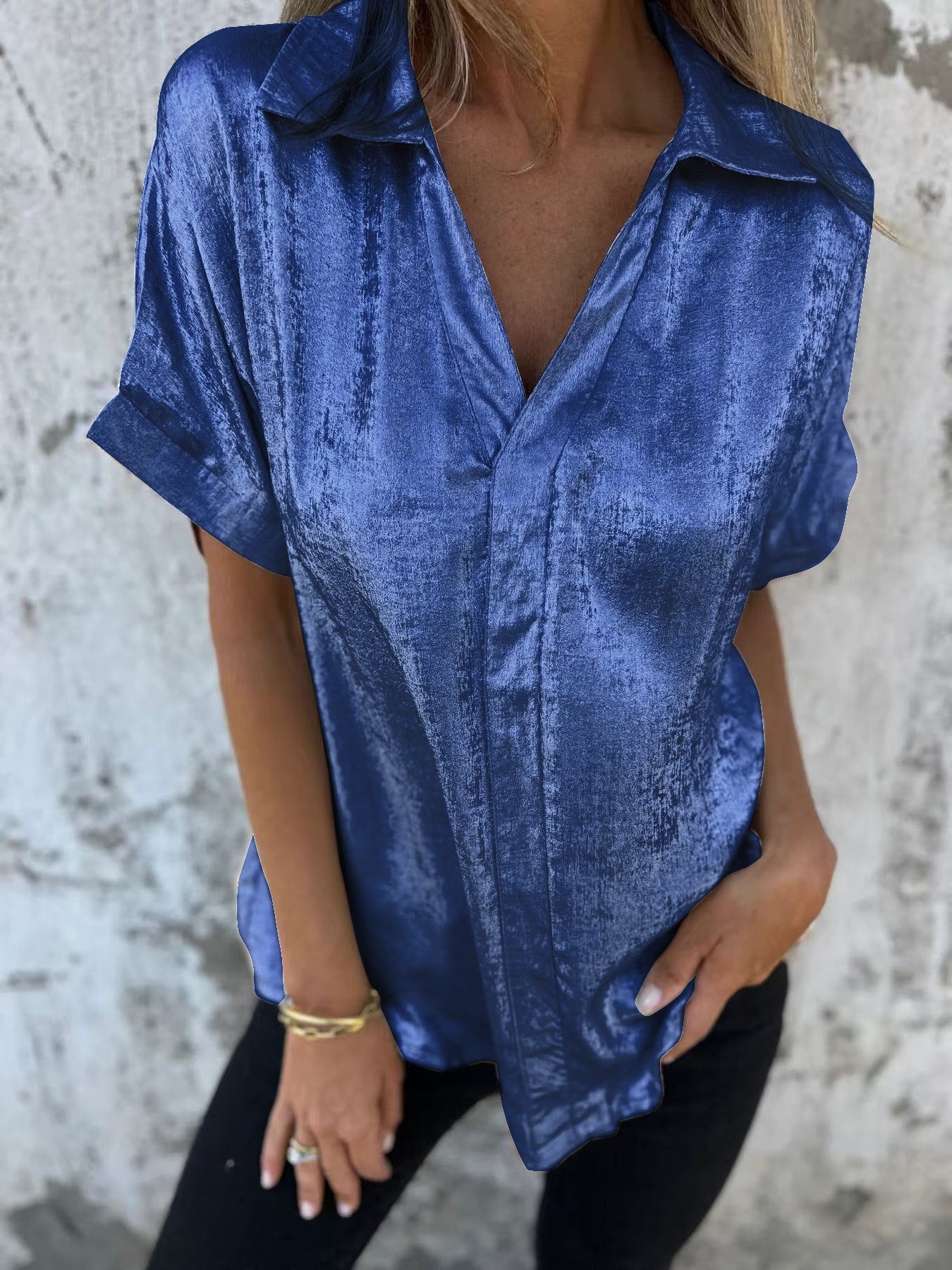 Women Elegant Short Sleeve Blouse made of Shiny Material Ivyshape