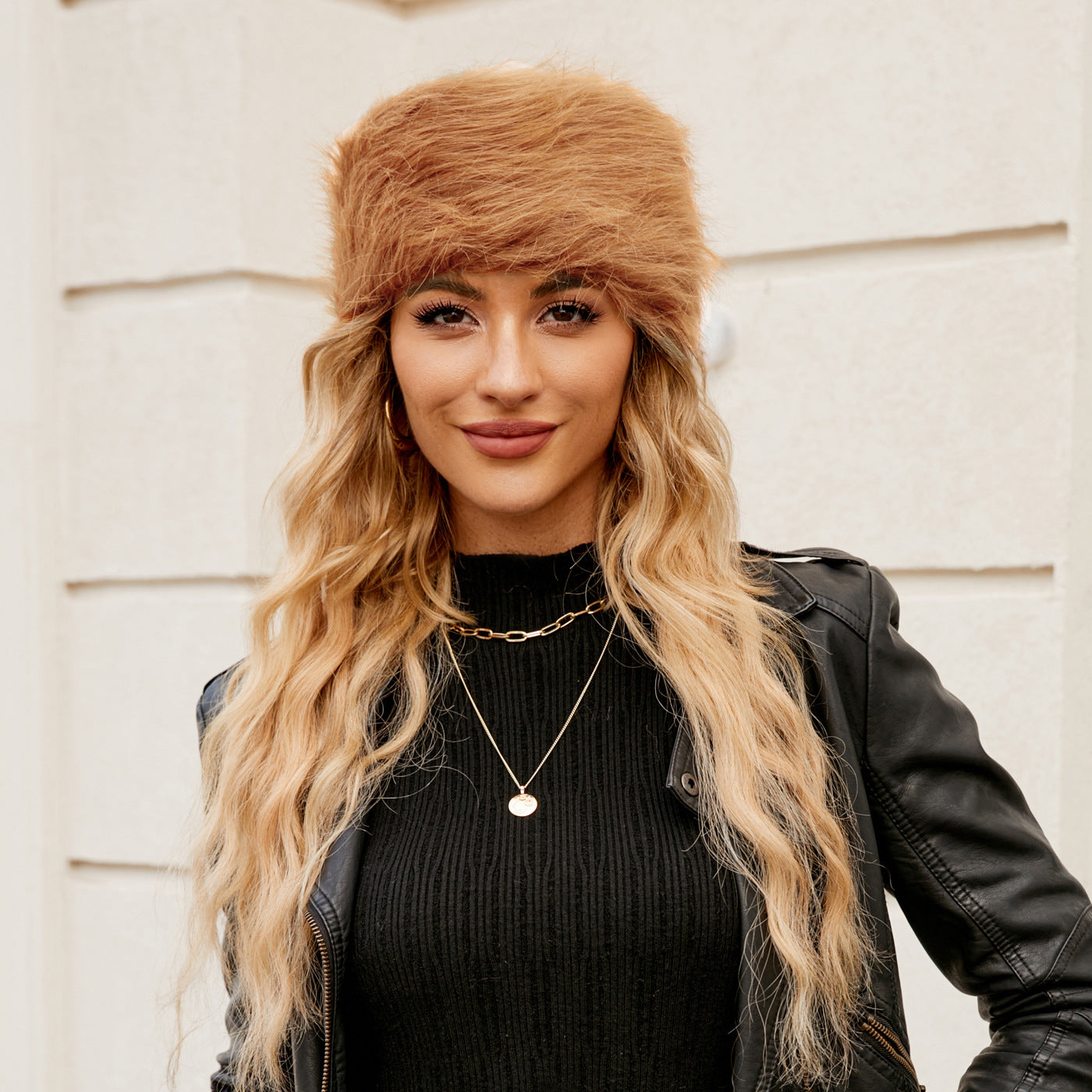 Women's Cozy Fleece Hat with Fashionable Design Ivyshape