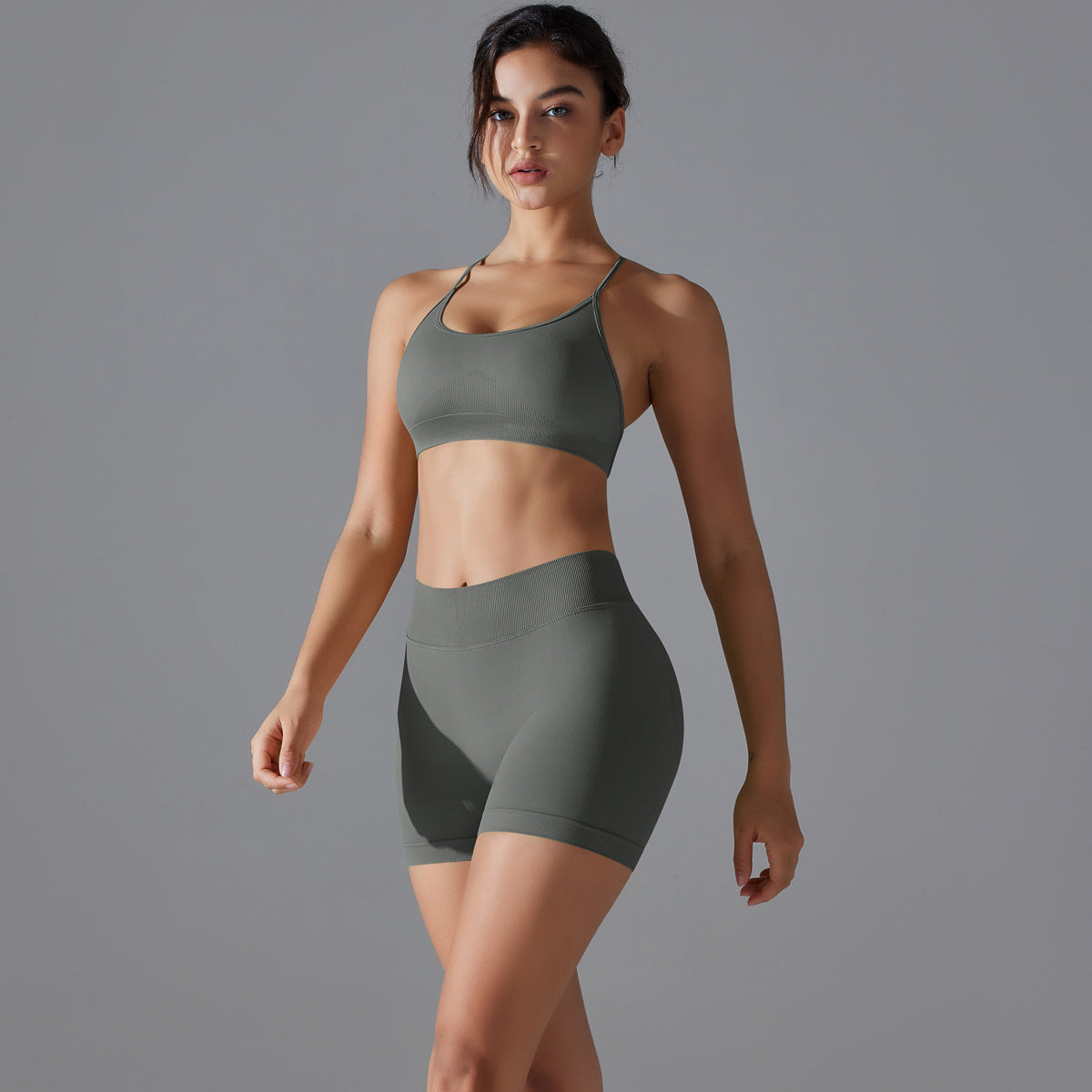 Women's sports bustier with adjustable straps and figure-shaping cut Ivyshape