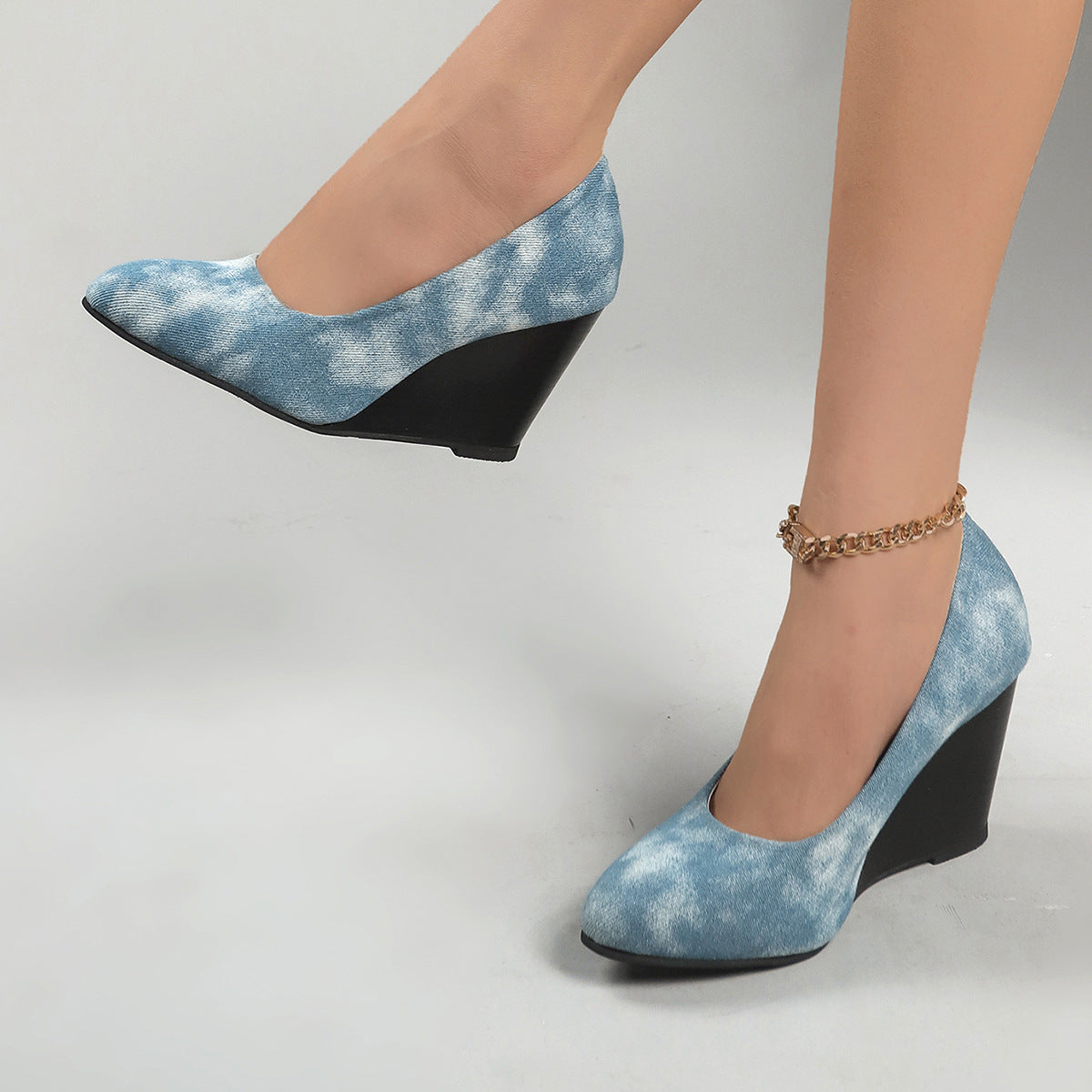 Ladies' wedge pumps with trendy denim design and elastic footbed Ivyshape