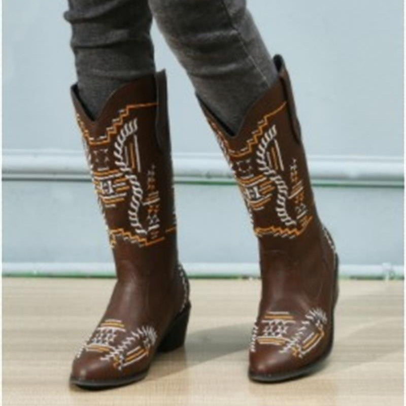 Women’s cowboy boots with intricate embroidery Ivyshape