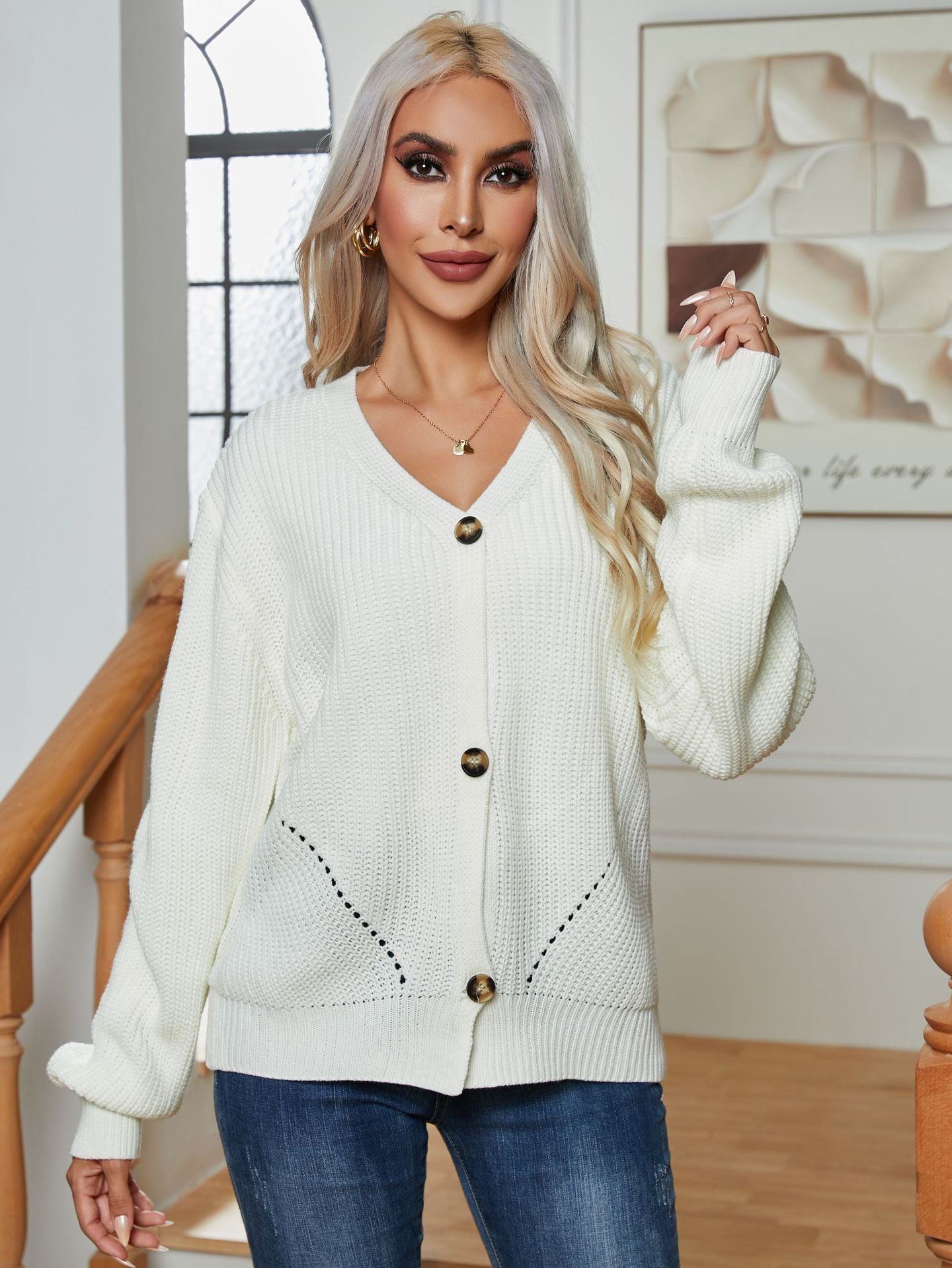 Women's chunky knit sweater with a casual cut and wide sleeves Ivyshape