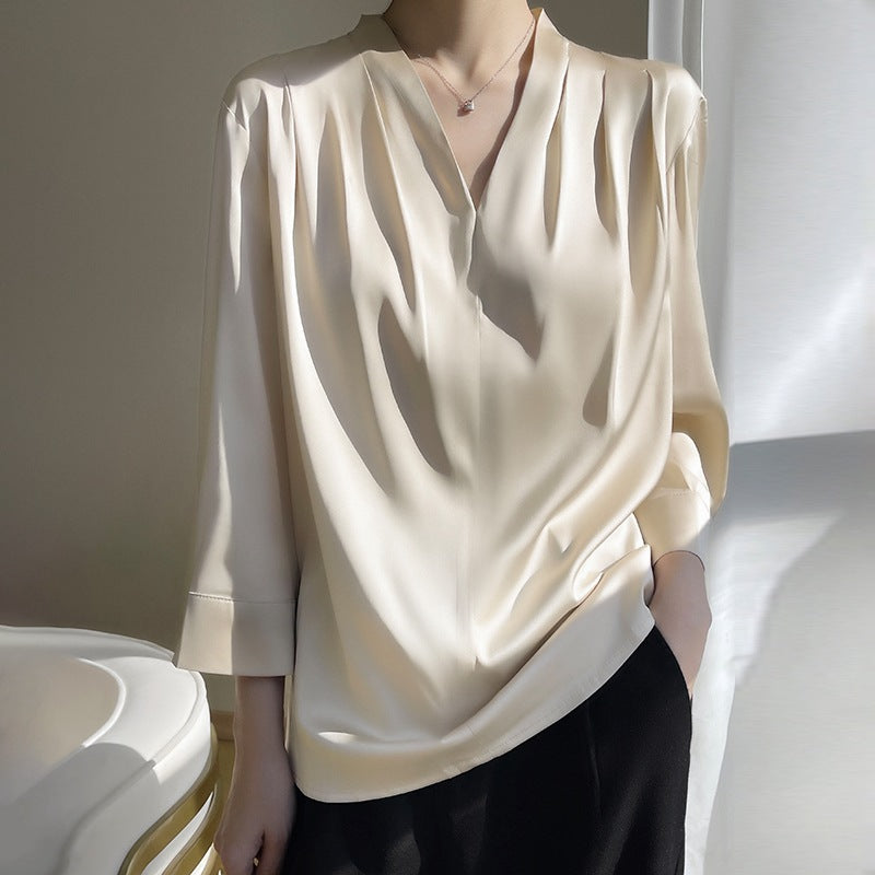 Women's silk blouse with elegant V-neck and button details Ivyshape