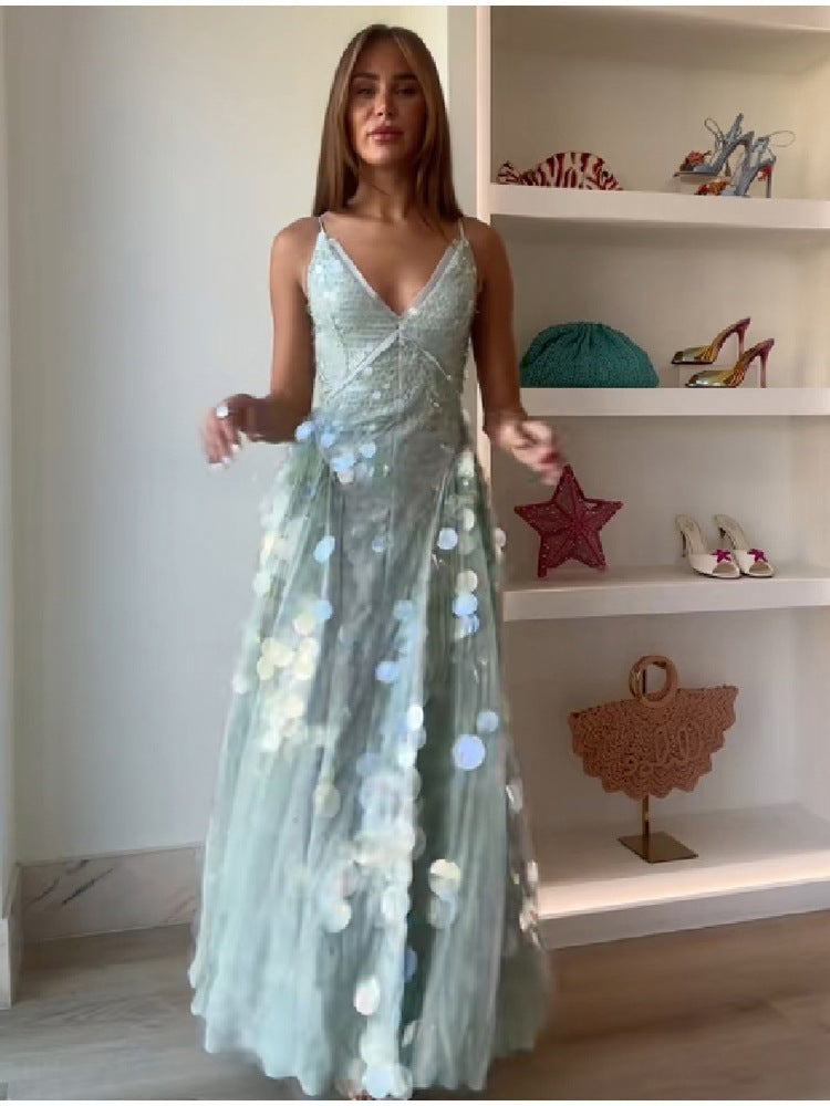 Women Glamorous Evening Dress with Sparkling Details Ivyshape