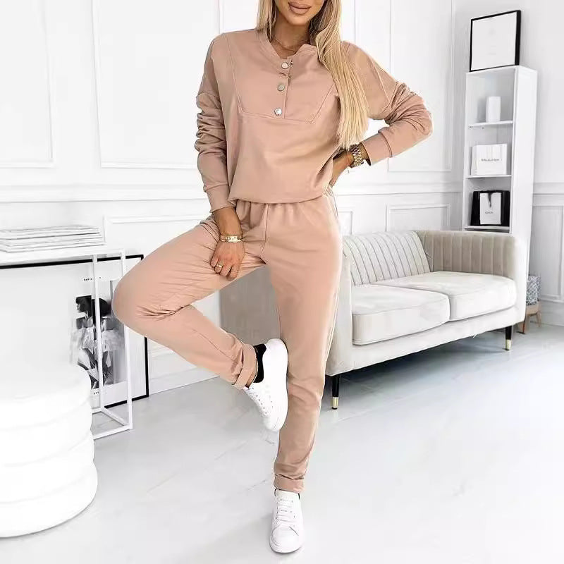 Ladies leisure jogging suit with elegant button details Ivyshape