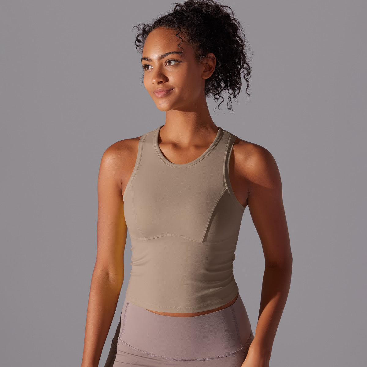 Women’s Sport-Sport Top with innovative fit, elastic material and breathable properties Ivyshape