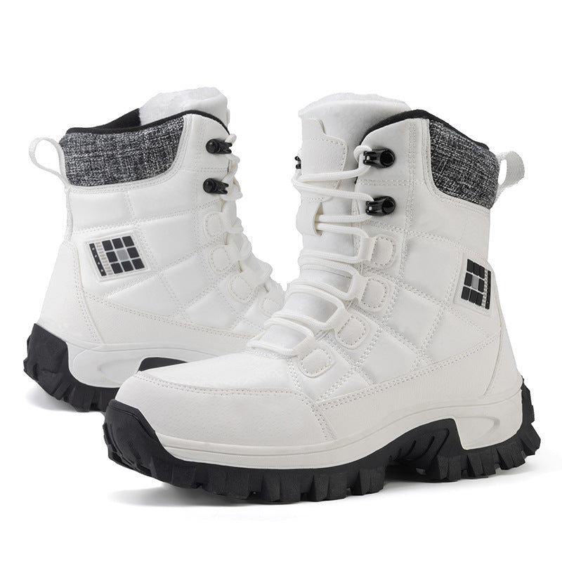 Women's winter hiking boots with insulating inner padding and non-slip sole Ivyshape