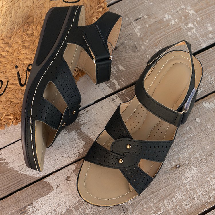 Ladies Comfortable Clogs Sandals with Elegant Cross-Strap Design Ivyshape