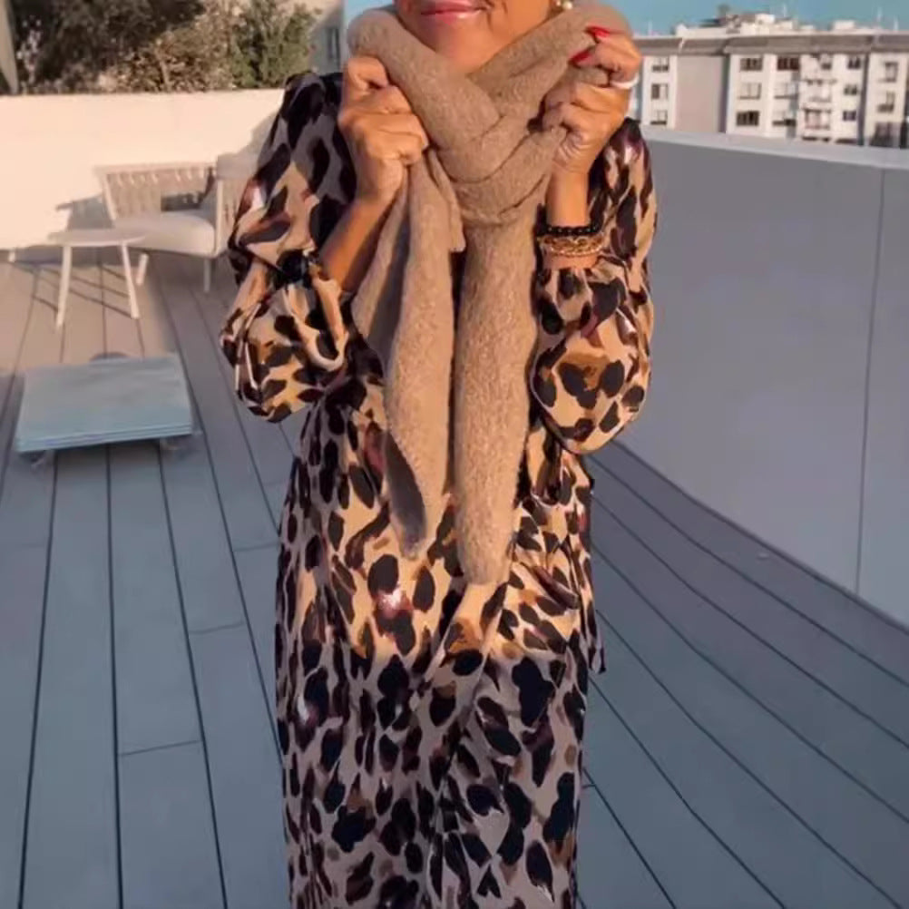 Women's wrap dress with elegant leopard pattern and voluminous sleeves Ivyshape