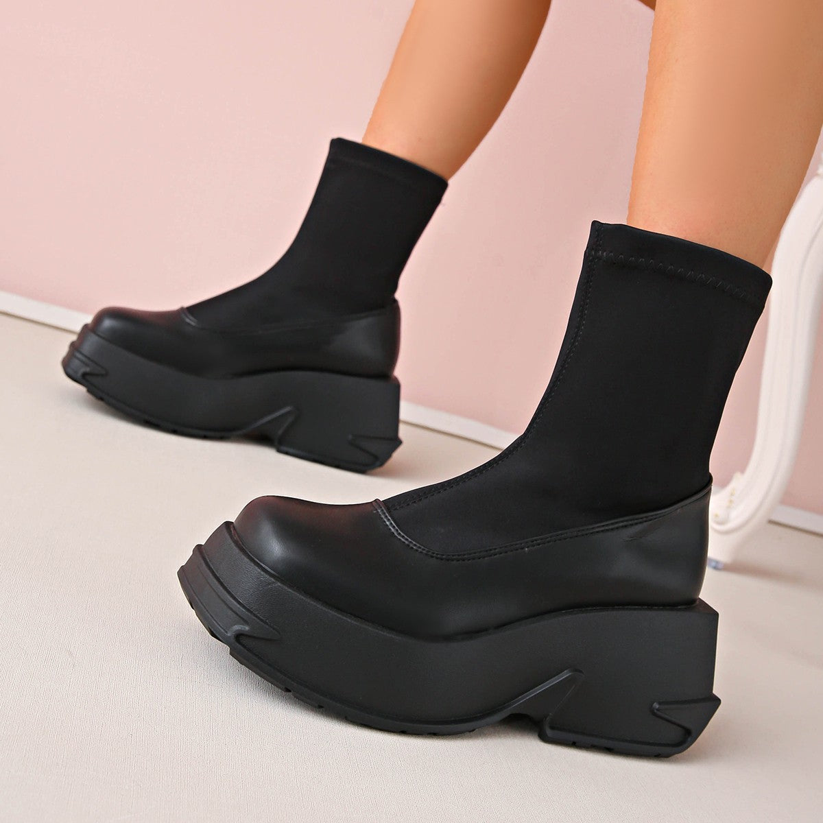 Ladies' platform sneakers with elegant sock design and non-slip sole Ivyshape