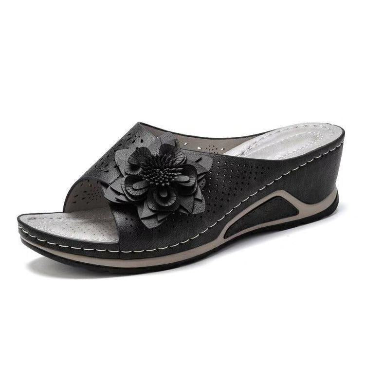 Women's elegant and comfortable mules with floral design Ivyshape