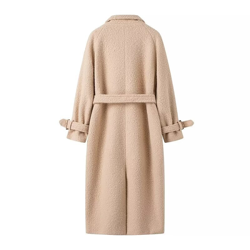 Women elegant wool coat with belt detail Ivyshape