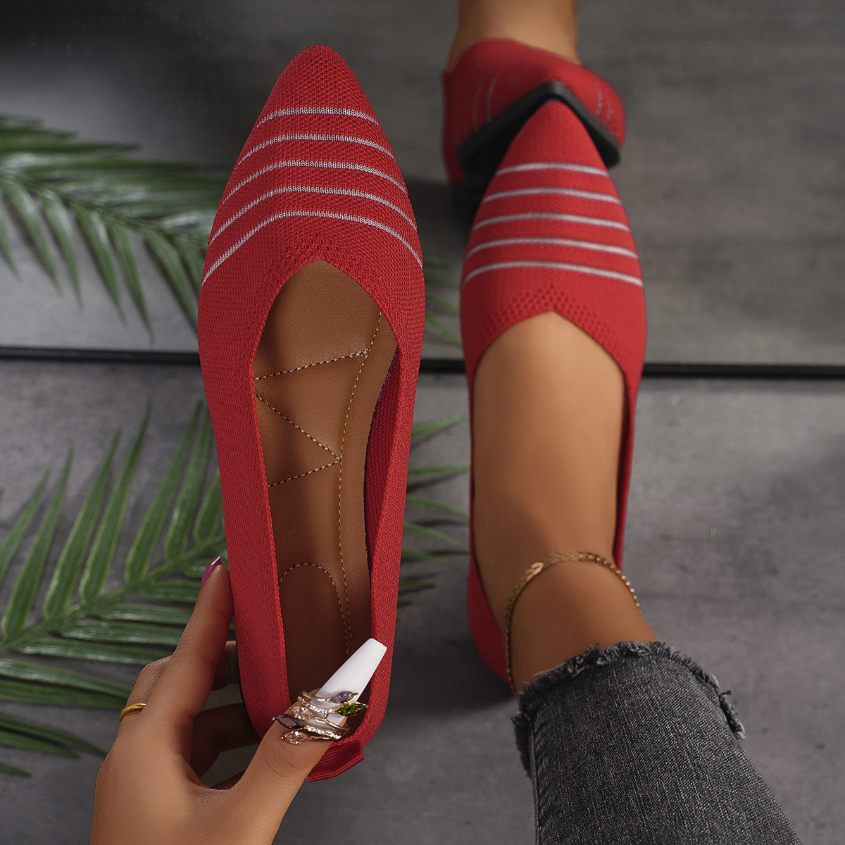 Women striped knit pointed shoe flats Ivyshape