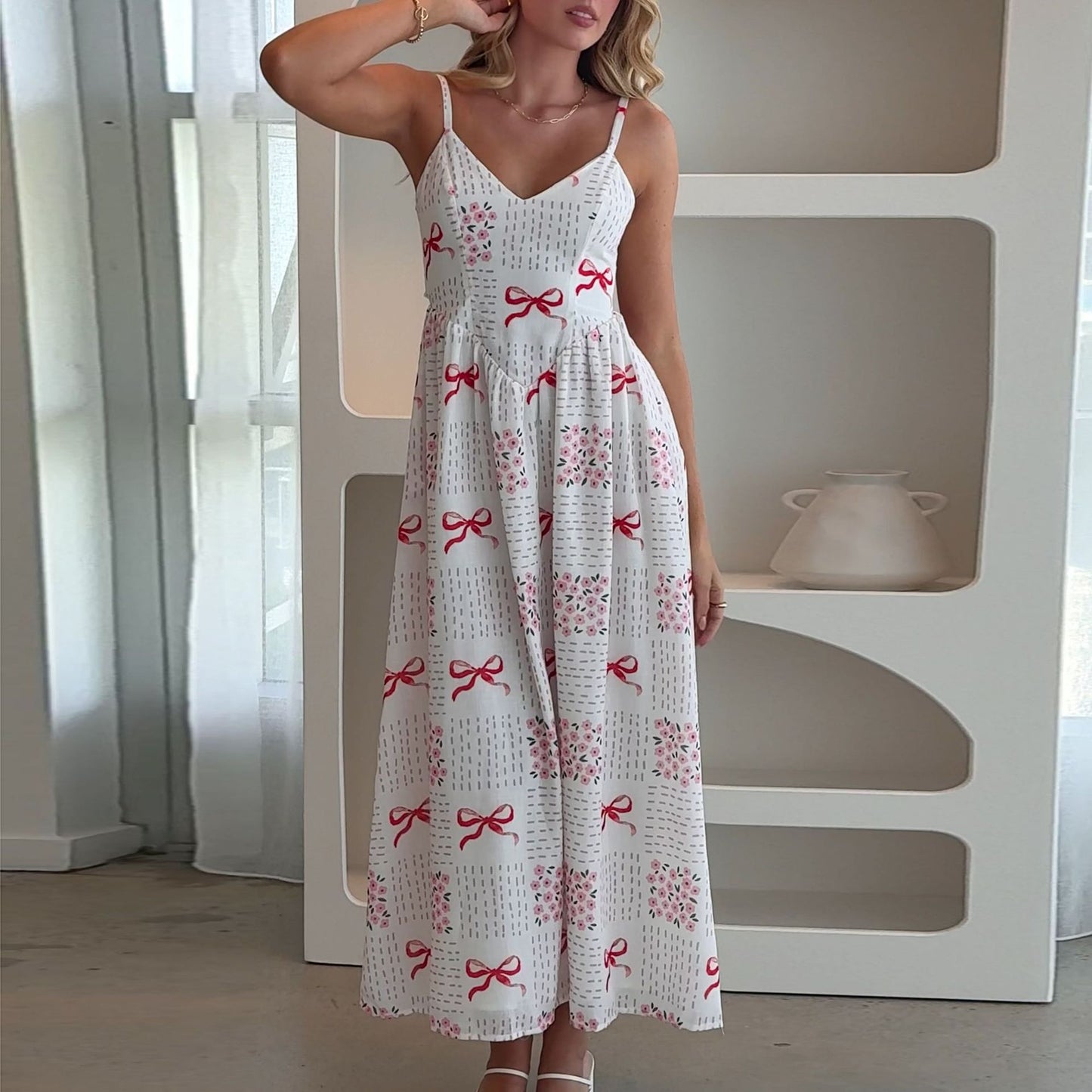 Ladies Maxi Dress with Floral Patterns Ivyshape