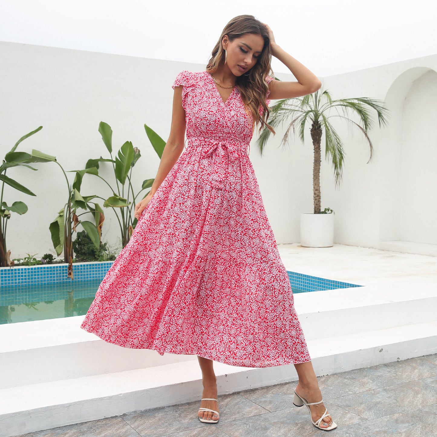 Ladies maxidress with floral pattern and waist belt Ivyshape