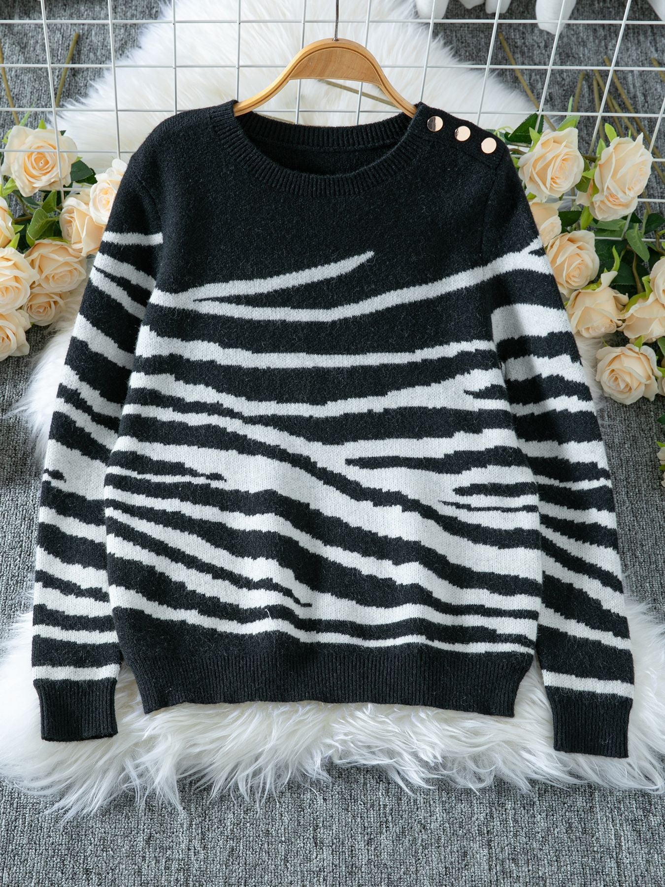 Women’s cozy knitted sweater with modern zebra stripe pattern and comfortable fit Ivyshape