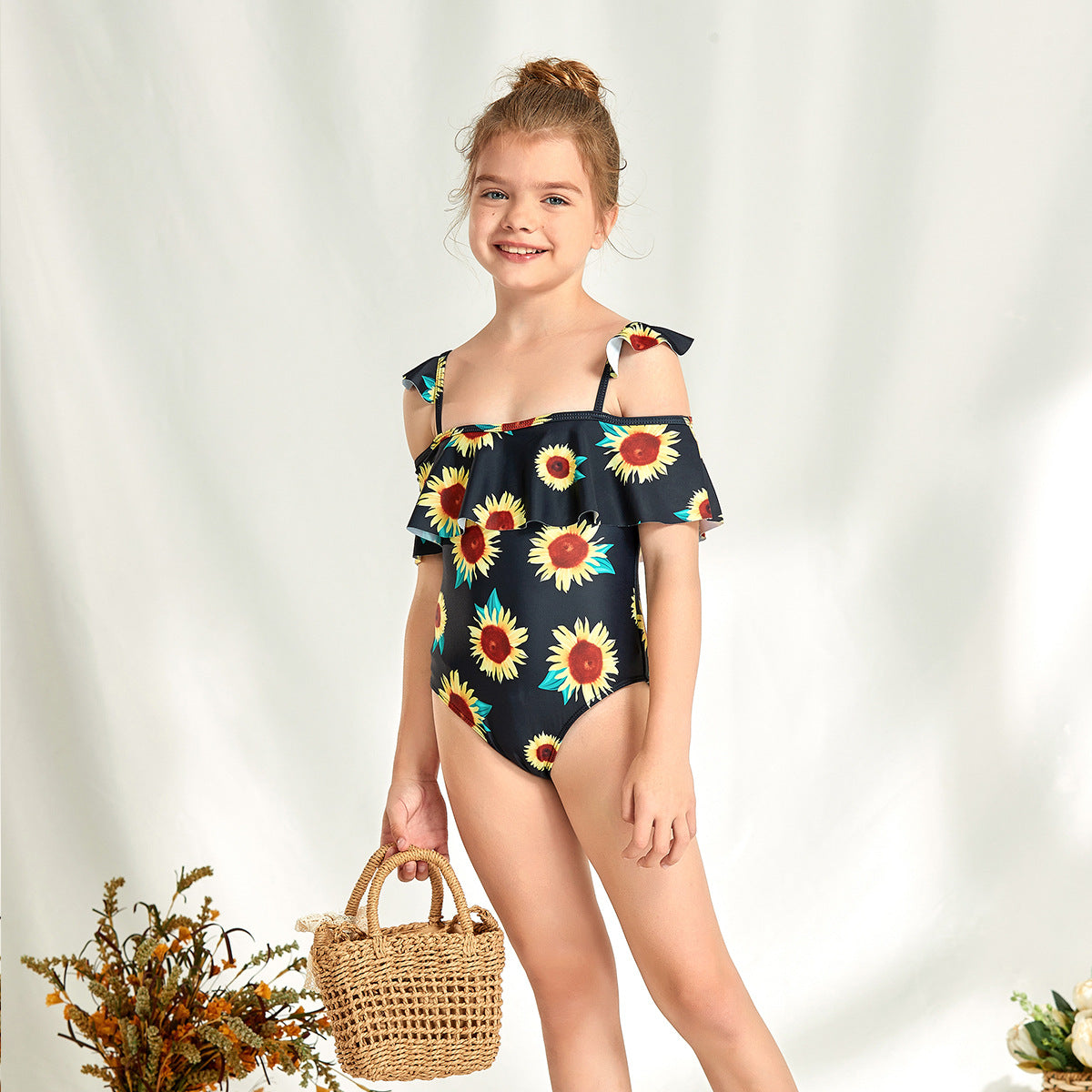 Girls' One-Piece Swimsuit with Floral Pattern and Ruffle Detail Ivyshape