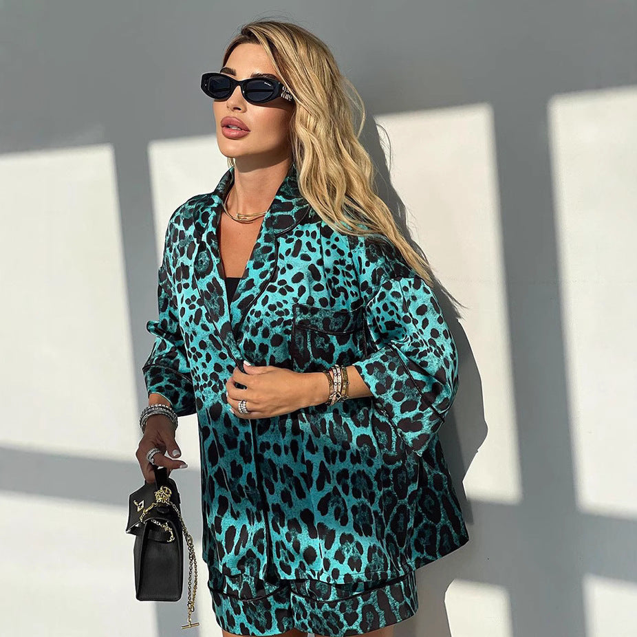 Women Satin Short Sleeve Blouse with Leopard Print and Casual Cut Ivyshape
