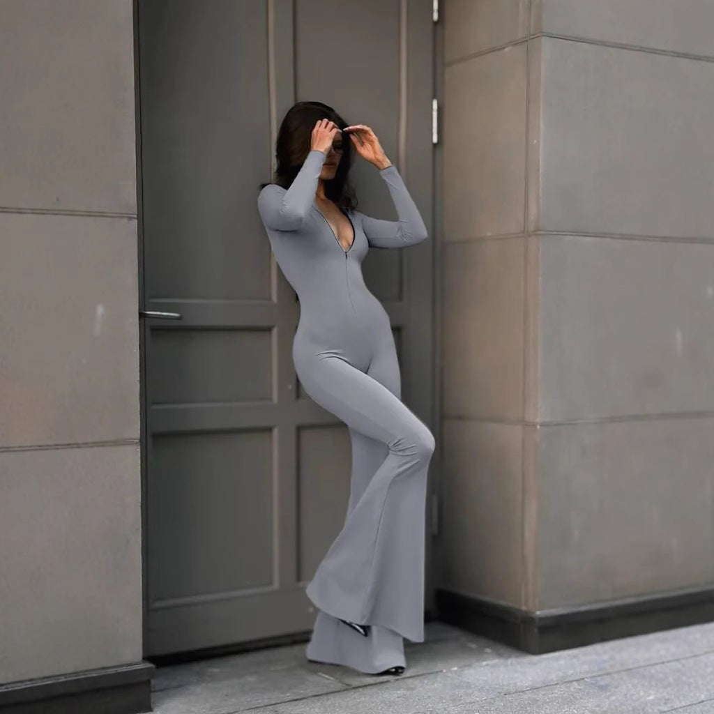 Women's sporty jumpsuit with zipper and fitted cut Ivyshape