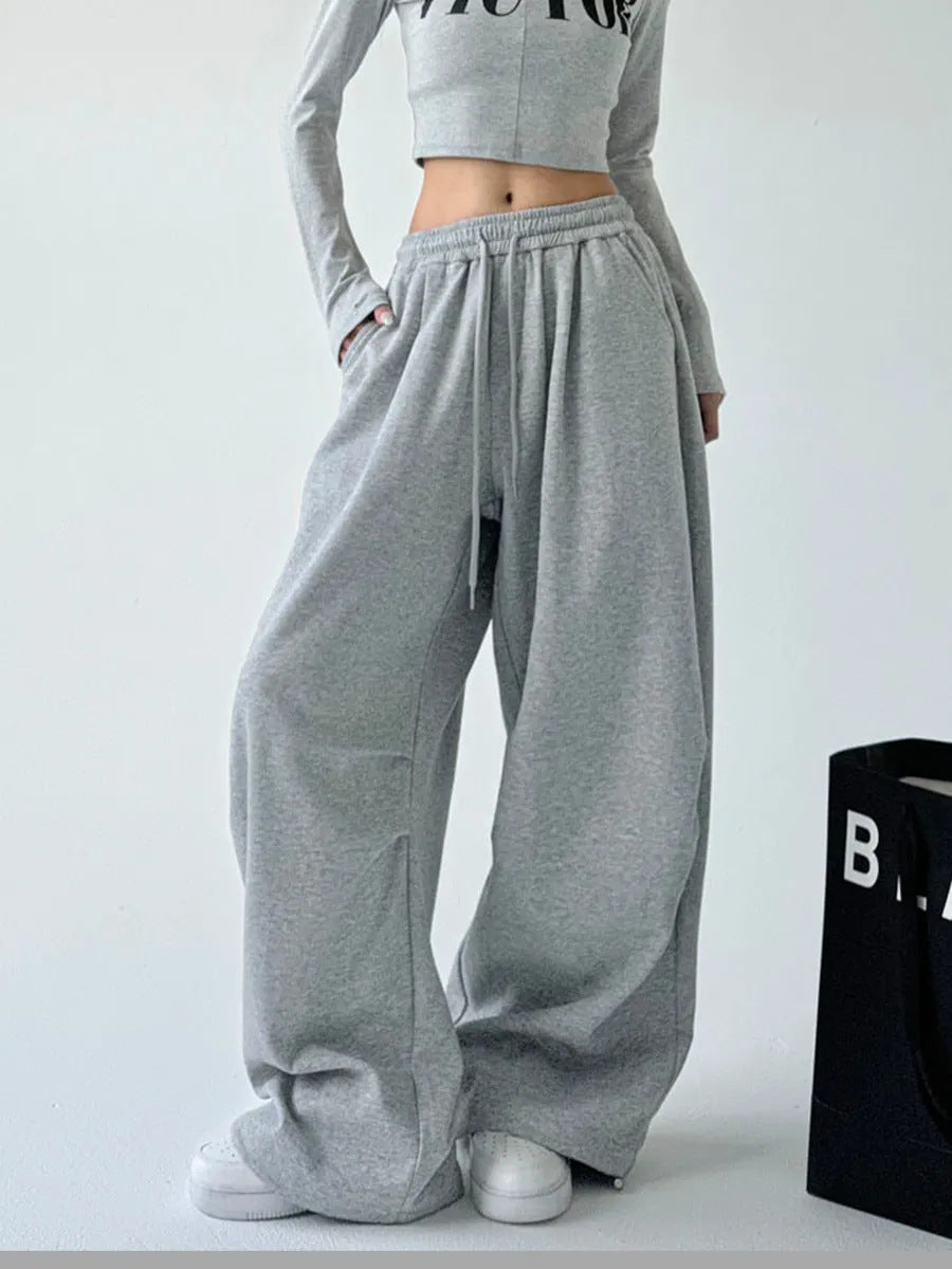 Women's casual joggers with a wide cut and elastic waistband Ivyshape