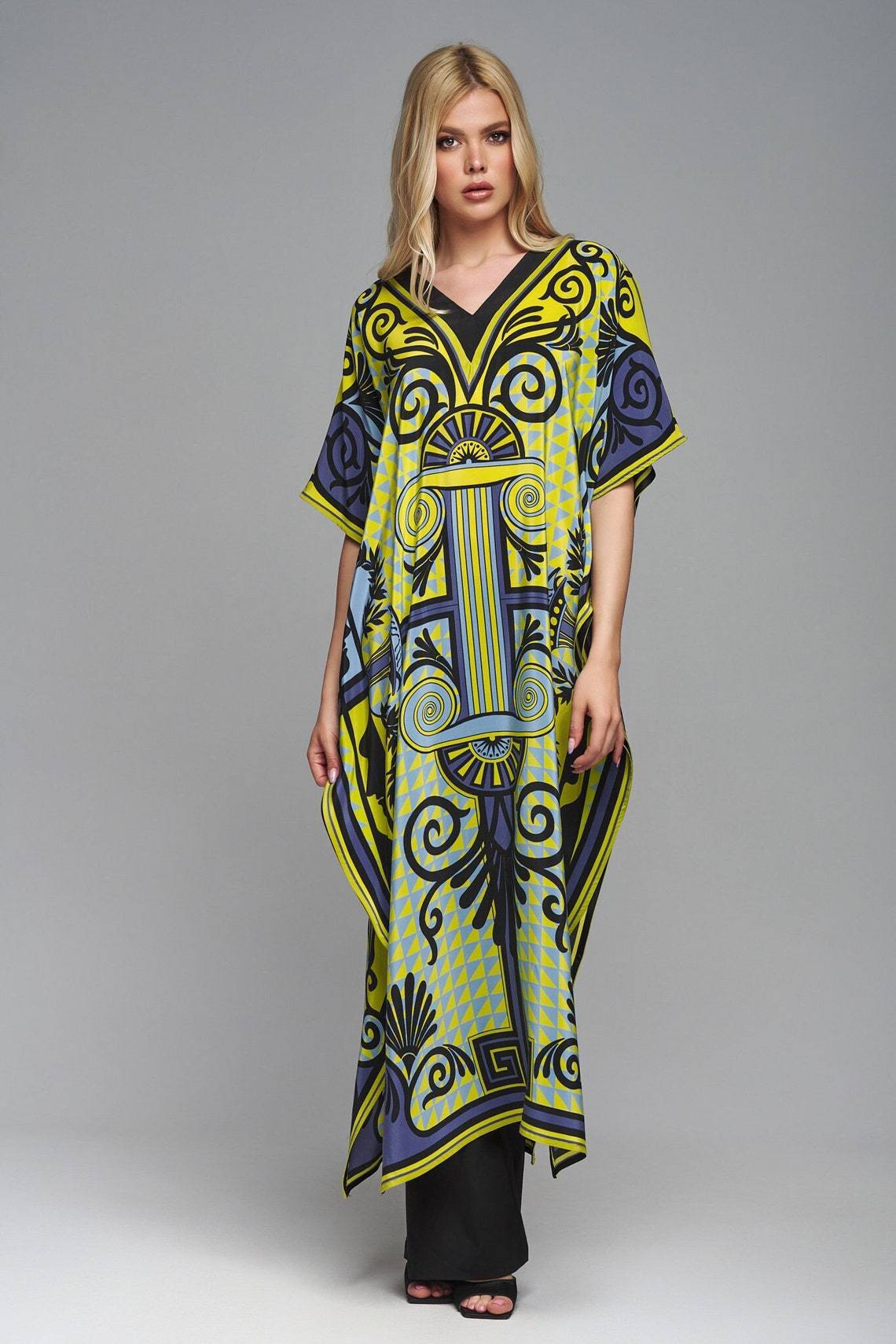 Women's Kaftan with intricate pattern and fresh design Ivyshape